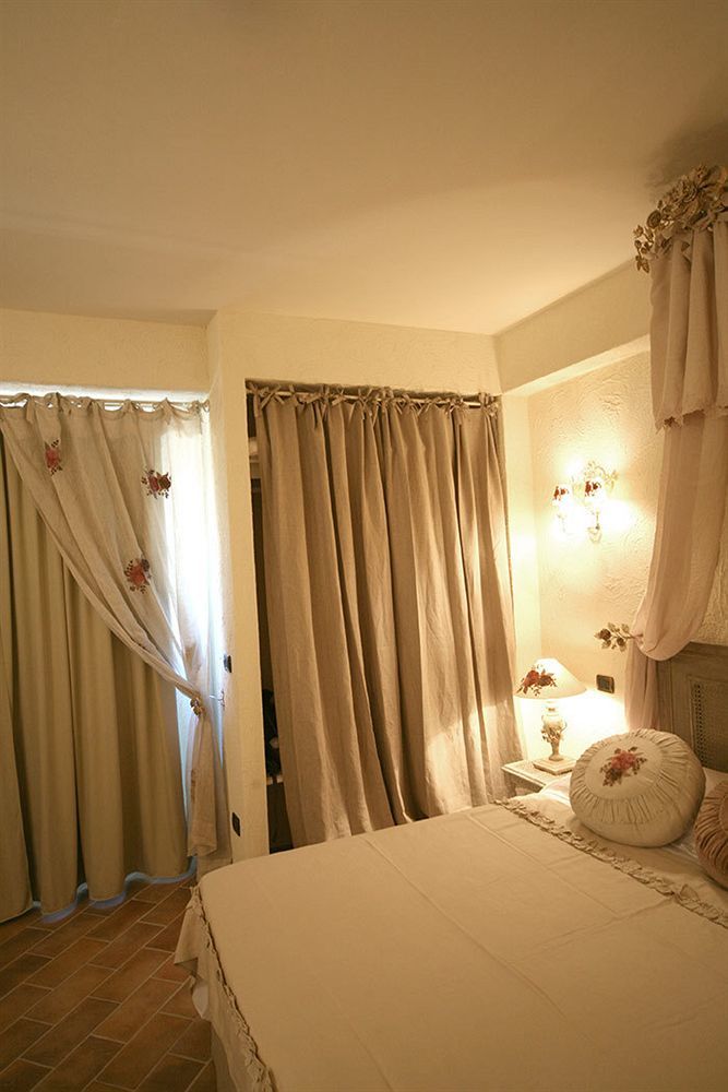 Il Poggio Country Resort Graniti Екстер'єр фото