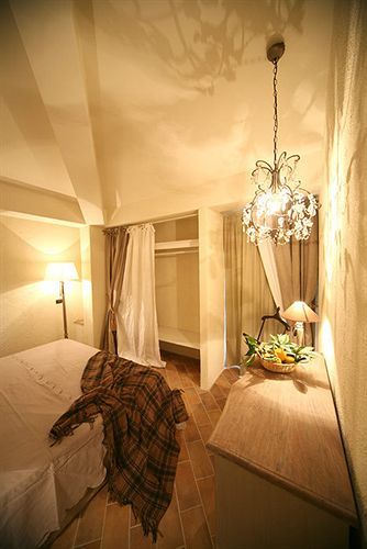 Il Poggio Country Resort Graniti Екстер'єр фото