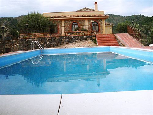 Il Poggio Country Resort Graniti Екстер'єр фото